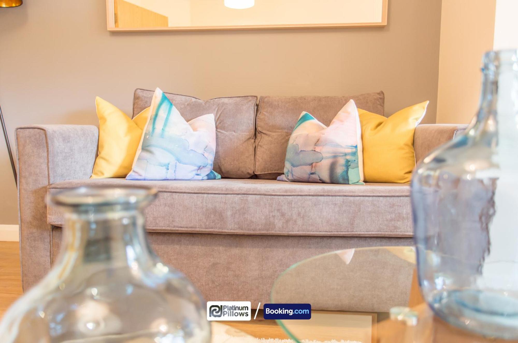 Modern Oxford 2 Bedroom Apartments, Near Headington Hospital, Families & Contractor Accommodation With Parking 外观 照片