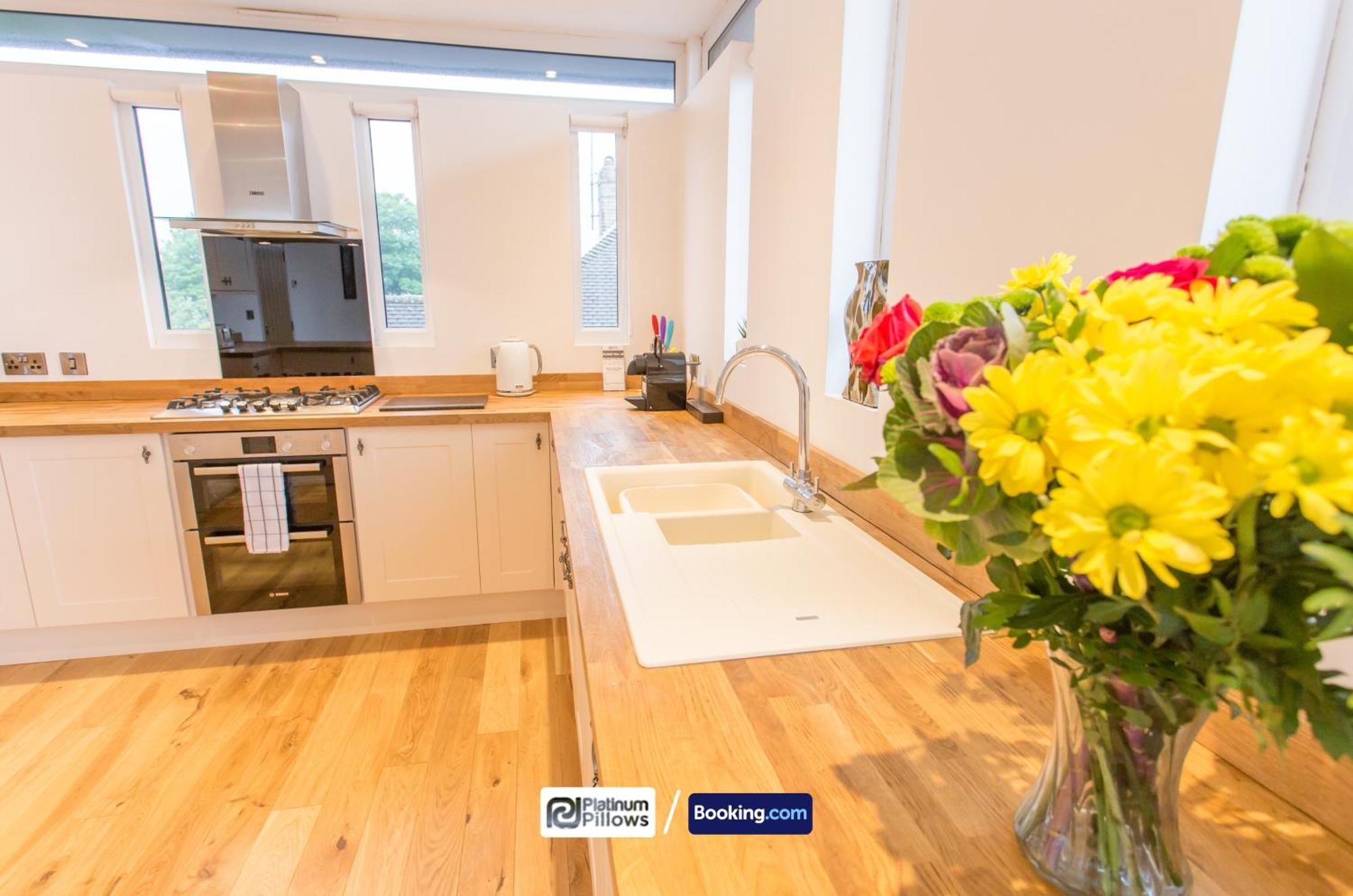 Modern Oxford 2 Bedroom Apartments, Near Headington Hospital, Families & Contractor Accommodation With Parking 外观 照片